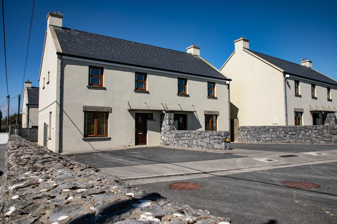 Hotel Doolin Houses エクステリア 写真